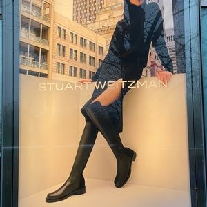 STUART WEITMAN CUTY BOOT